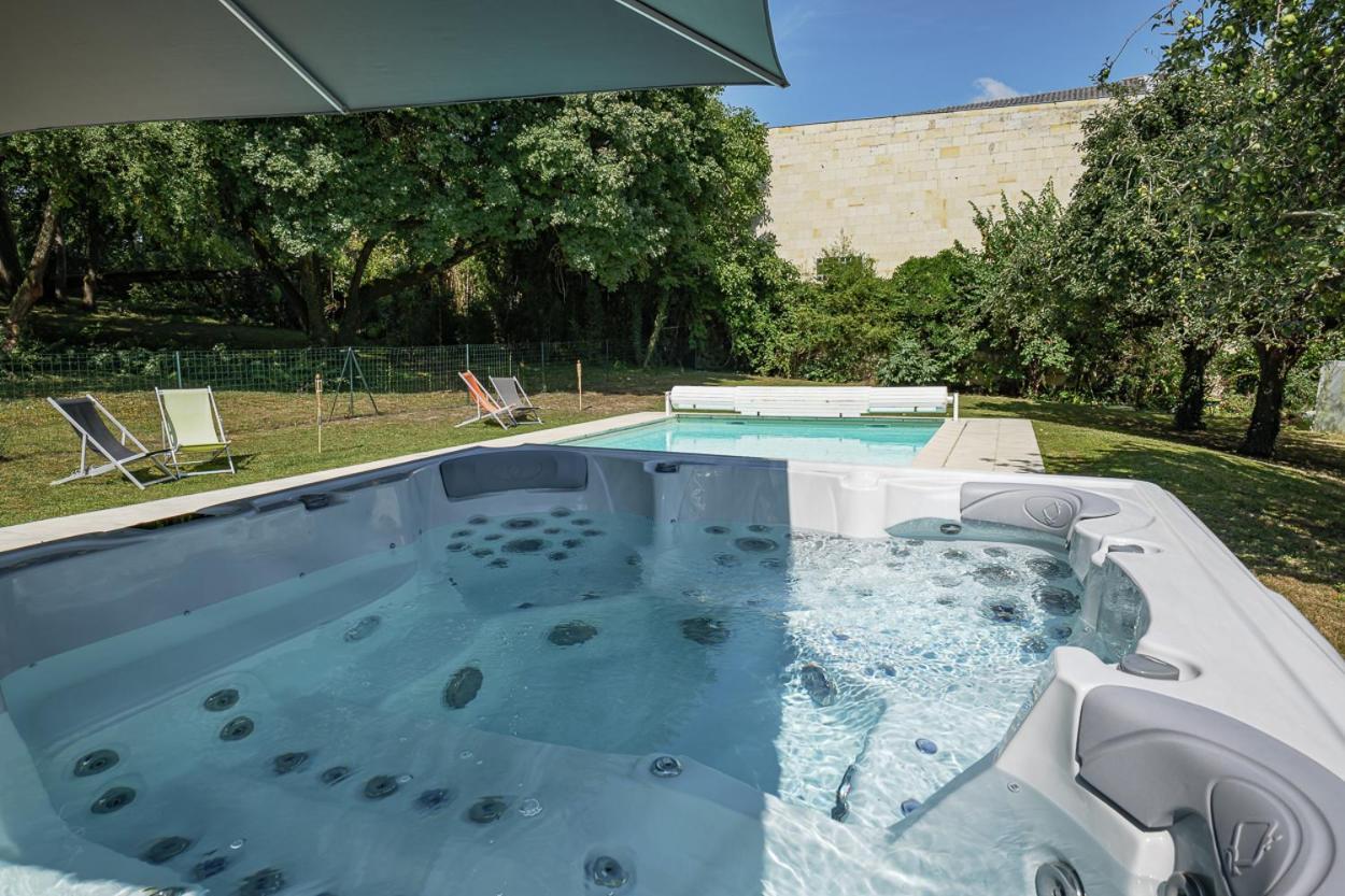 Chateau Des Orchidees En Val De Loire 索米尔 外观 照片